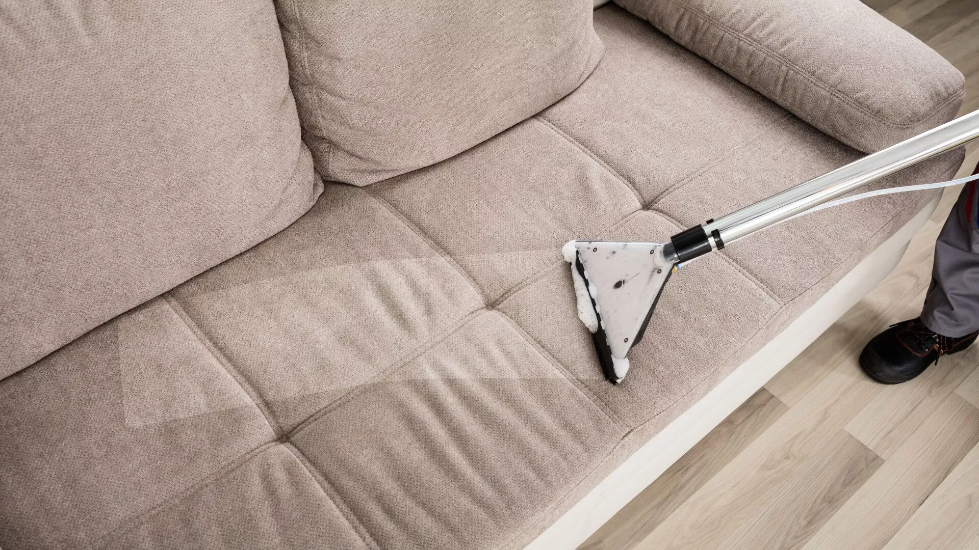 Custo para higienizar um sofá